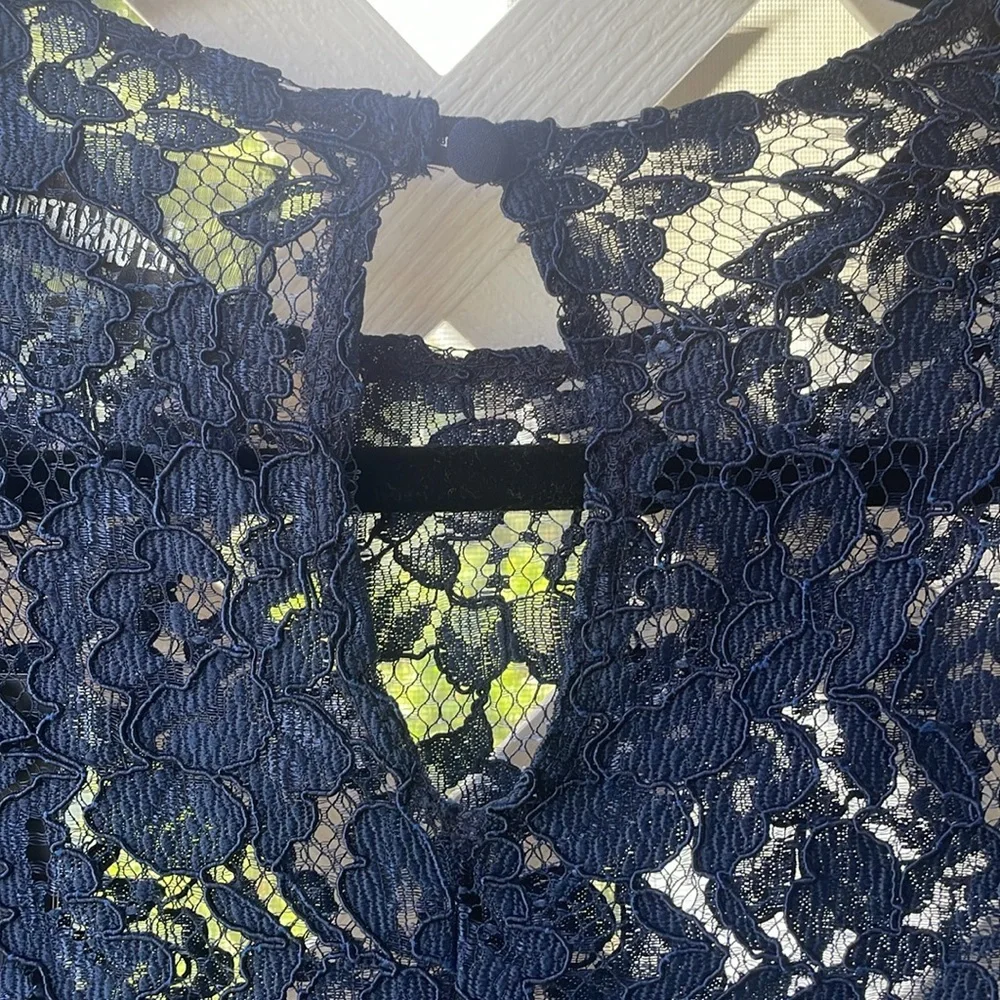 Reformation’Marie’ Ruffle-Tiered Bell Sleeve - Picture 5 of 10